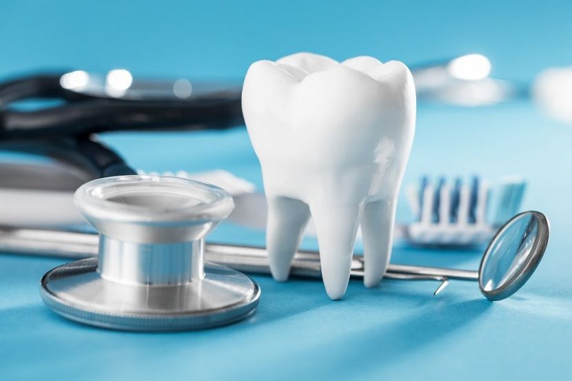 وسایل دندانپزشکی و کاربرد آنها؛ فهرستی از پرکاربردترین ابزارهای دندان­پزشکی